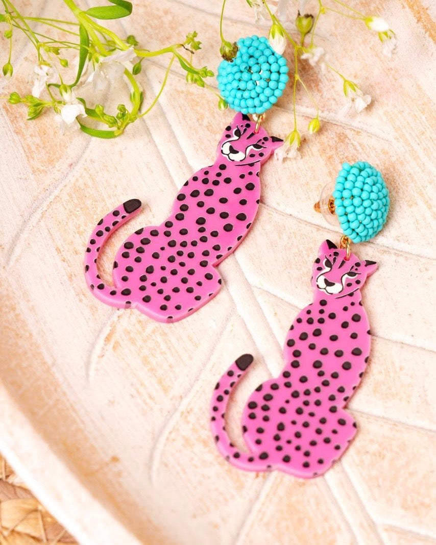 Aros acrílico print con mostacillas calipso y rosa suave – Livianos y modernos