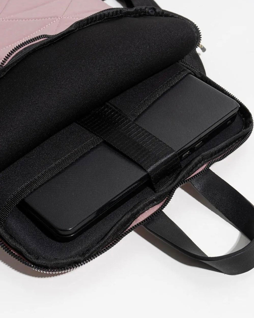 Mochila porta notebook color palo rosa – Estilo suave y funcional