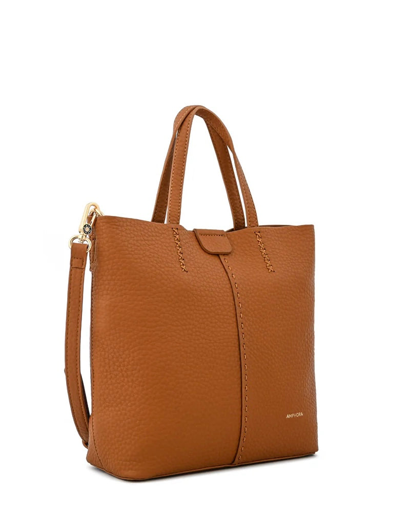 Bandolera Café Rectangular – Versatilidad y Elegancia en un Solo Bolso