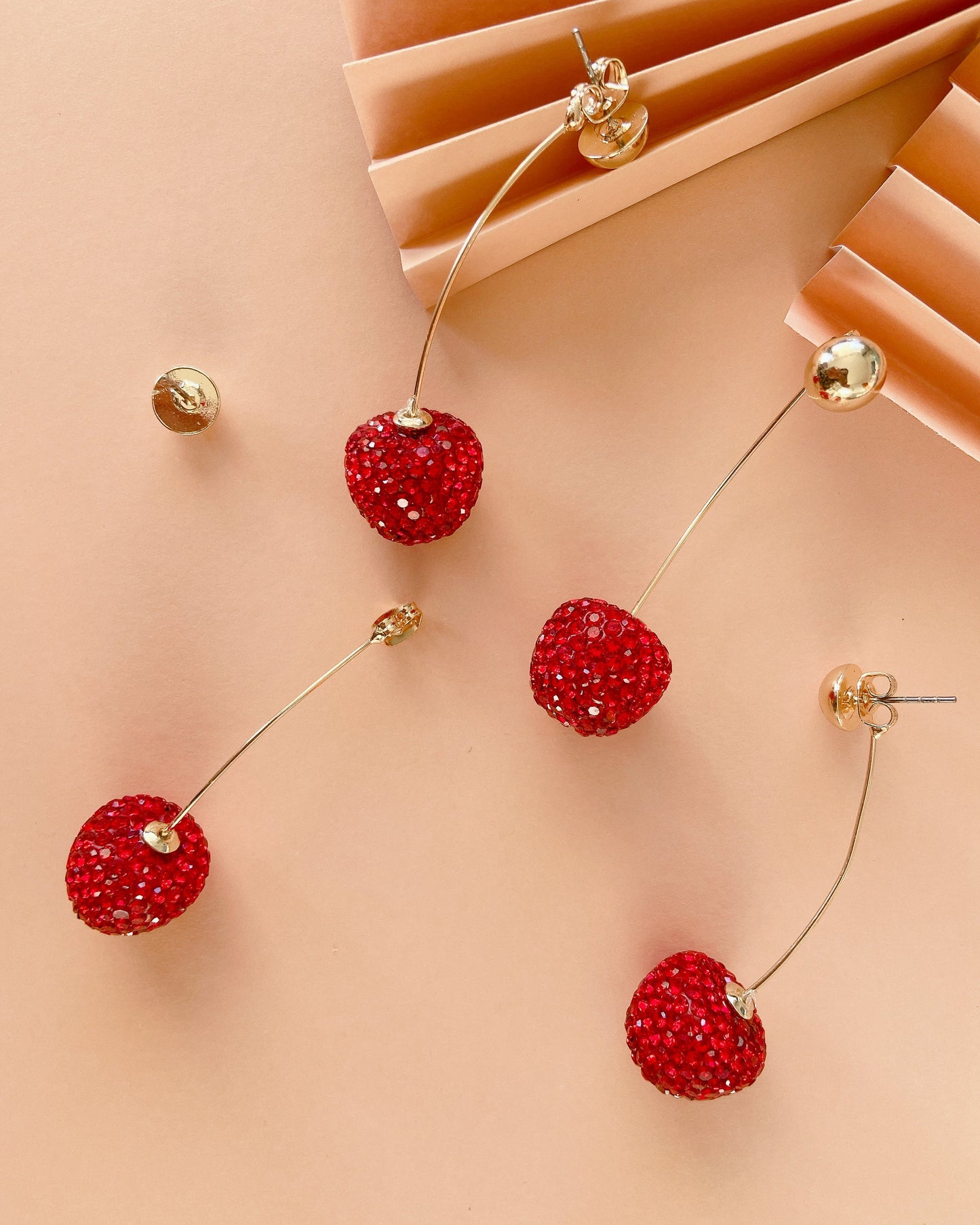 Aros cerezas strass