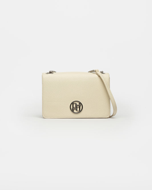 Bandolera Crema Prüne - Estilo Atemporal con Cadena