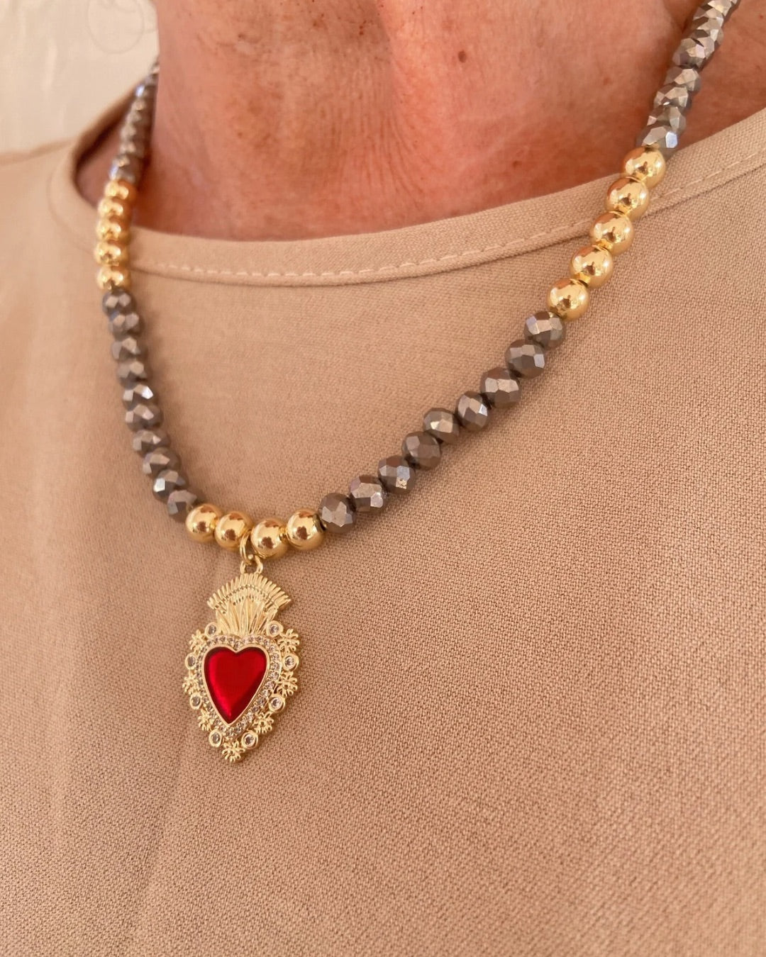 Collar Corazón Mexicano - Joyería Artesanal con Diseño Único