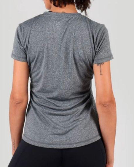 Polera Deportiva Grafito - Ropa Ligera y Cómoda para Entrenamiento