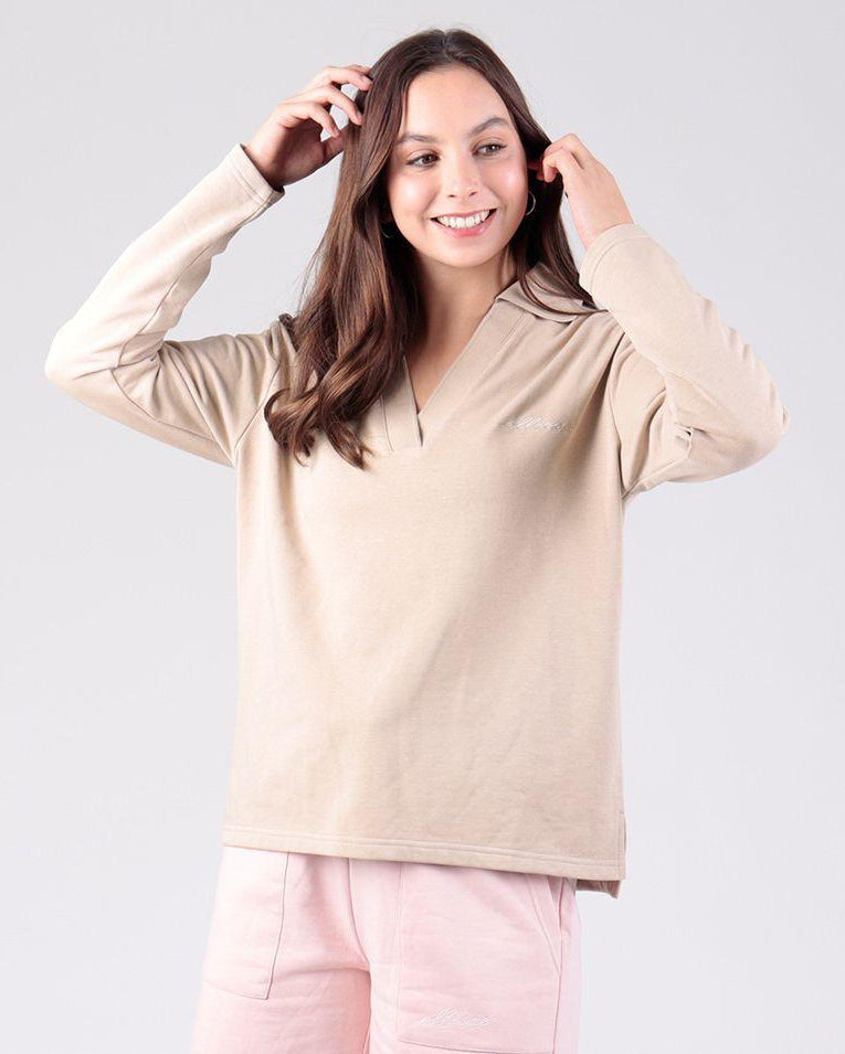 Suéter Beige Escote V - Prenda Elegante y Versátil para Cualquier Ocasión
