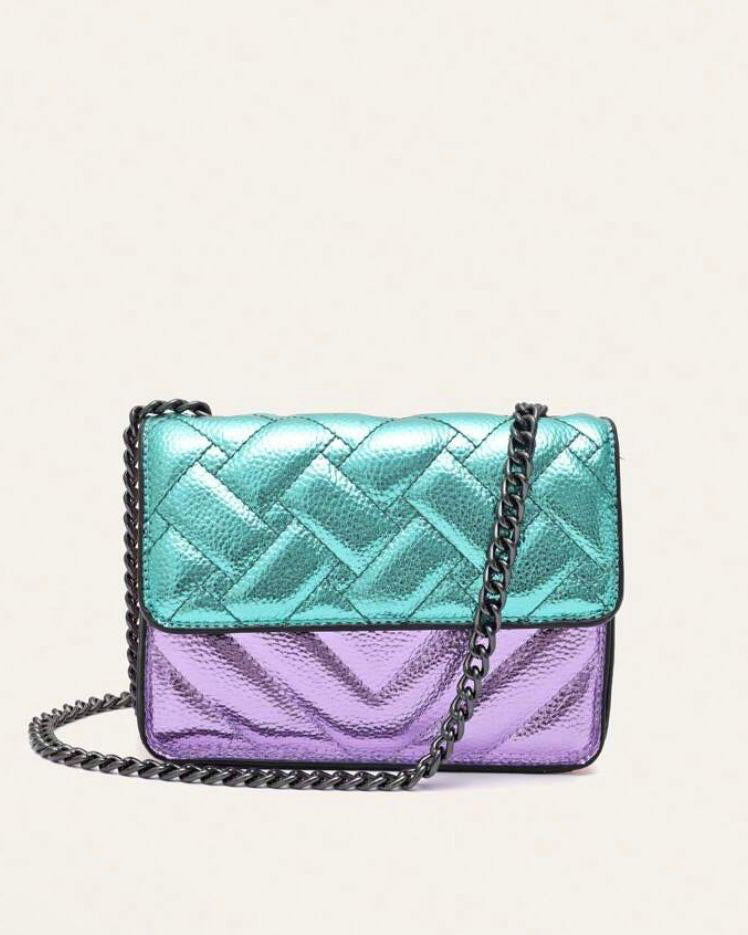 Cartera Metalizada de Hombro - Accesorio de Moda con Brillo Único