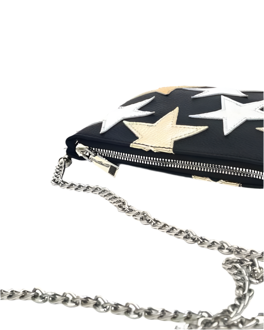 La Que Camina de Noche- Bandolera Negra con Estrellas y Cadenas, Estilo Clutch