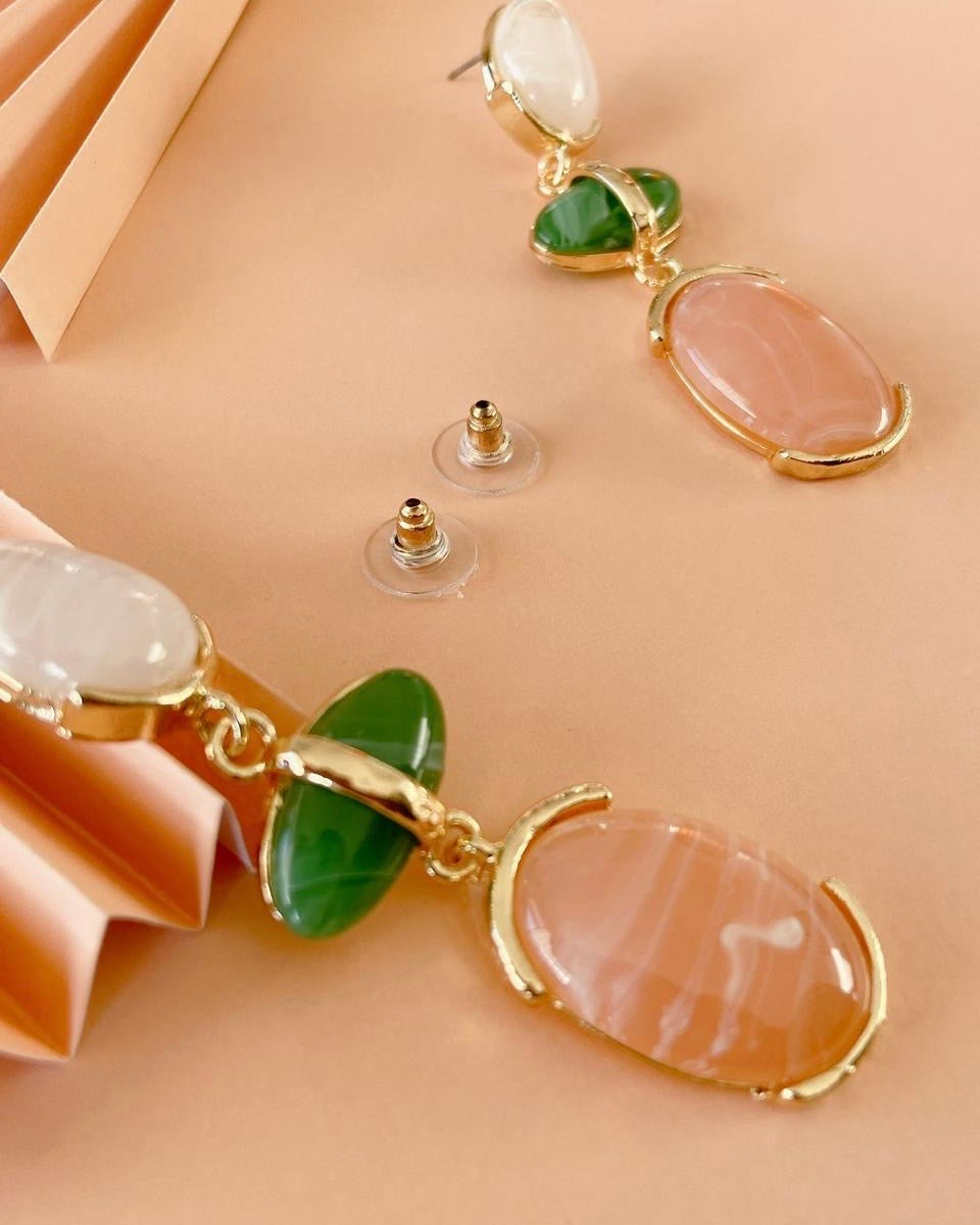 Pendientes Largos con Piedras Naturales – Elegancia en Cada Detalle